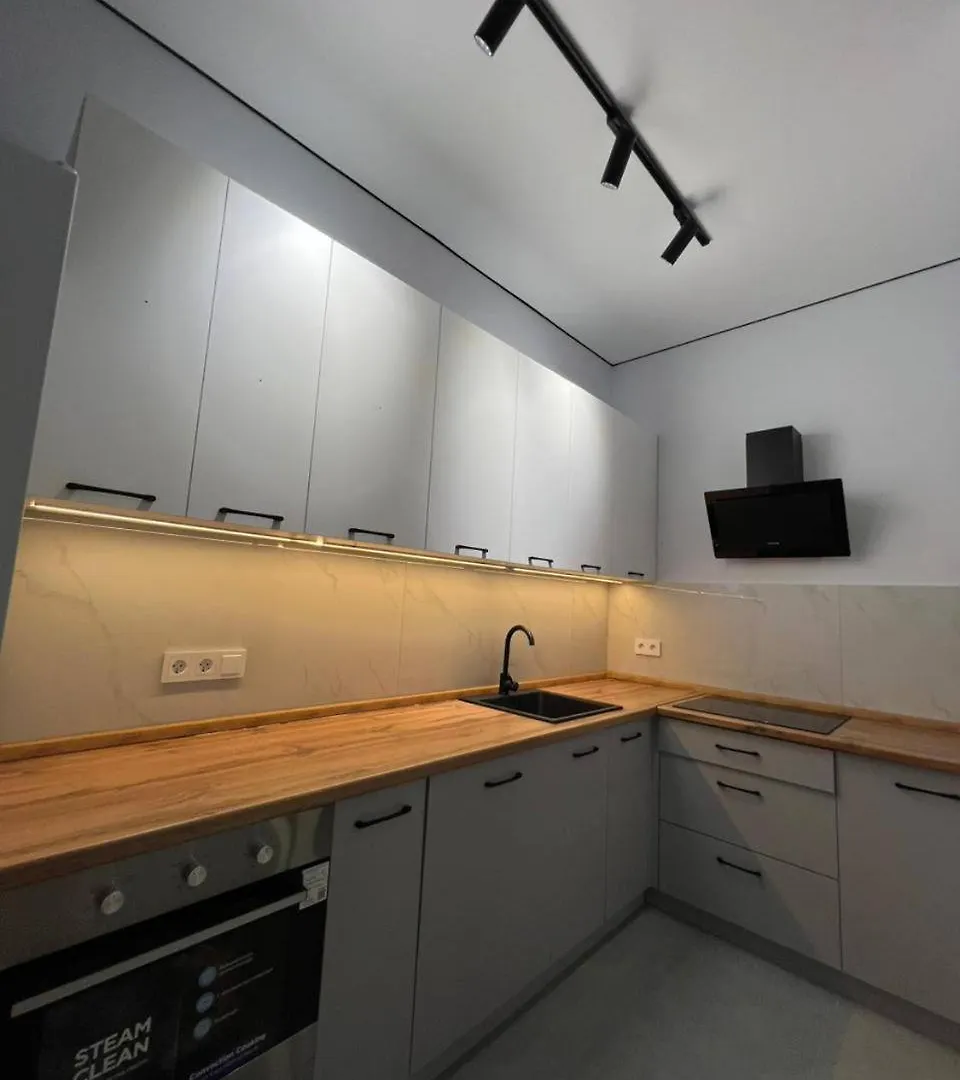 Кристалл 5-12 Apartamento Almaty