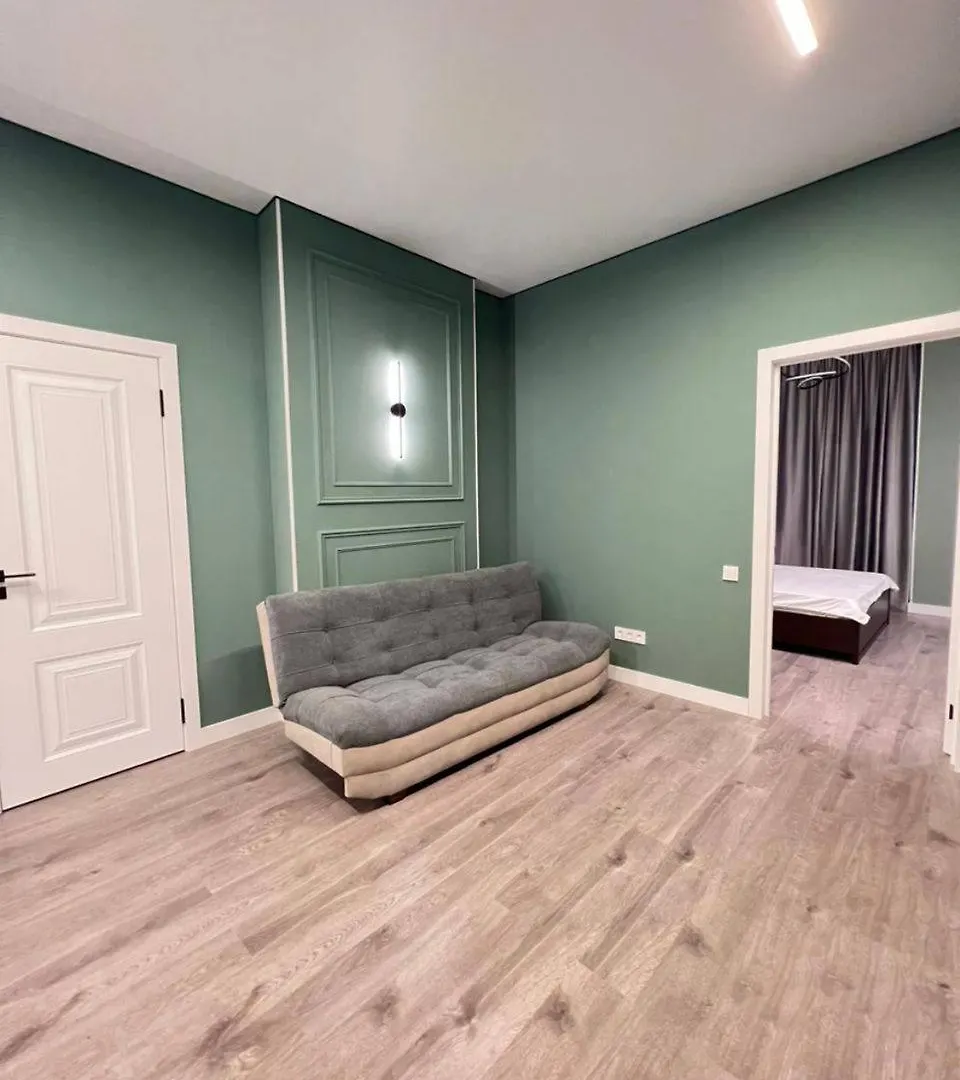 Кристалл 5-12 Apartamento Almaty